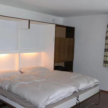 דירה Schoenegg Hochparterre רידראלפ