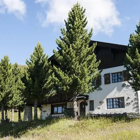 Schoenegg Hochparterre רידראלפ