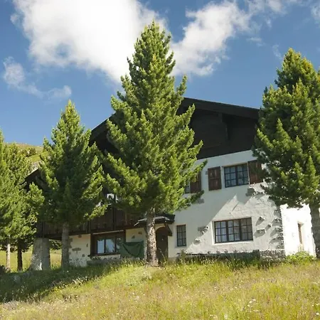 Schoenegg Hochparterre